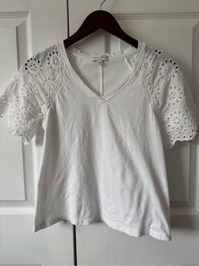 Koko + Mason 100% Cotton White Eyelet Sleeve V-Neck Tee - Women's Size Small